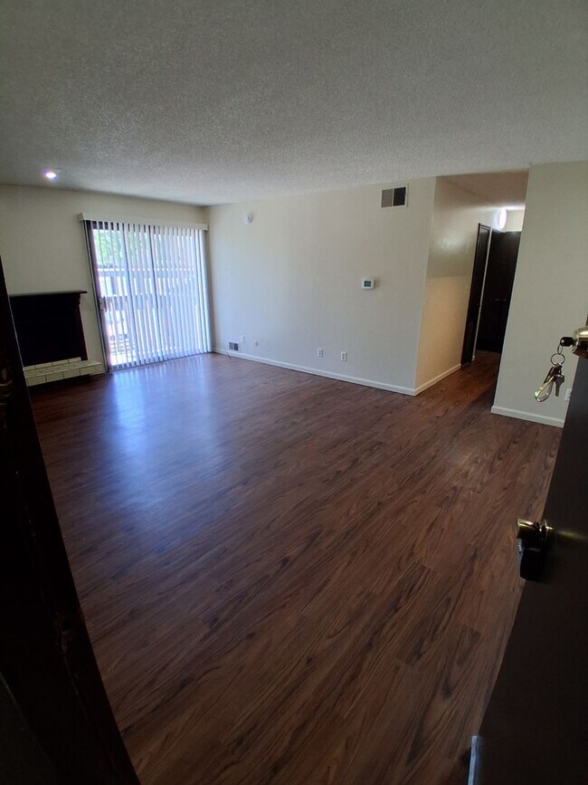 Foto del edificio - SW 1 bedroom 1 bath apartment for rent