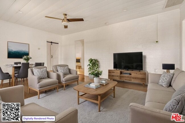 Foto del edificio - 5754 Fallbrook Ave