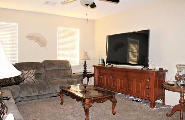 Foto del edificio - 1287 Rustic Bend Pl