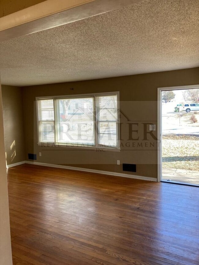 Foto del edificio - 7716 Crisp Ave