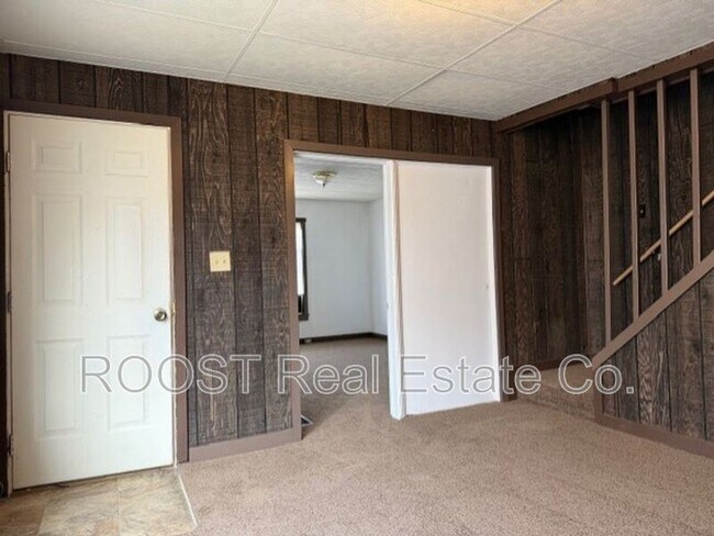 Building Photo - 1961-1963-1963 Kenton St