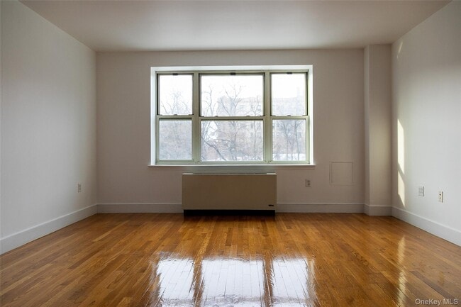 Building Photo - 362 St Nicholas Ave