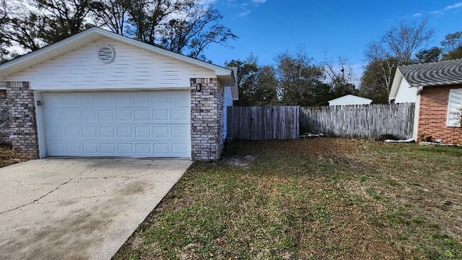 Building Photo - 915 Vonna Jo Cir