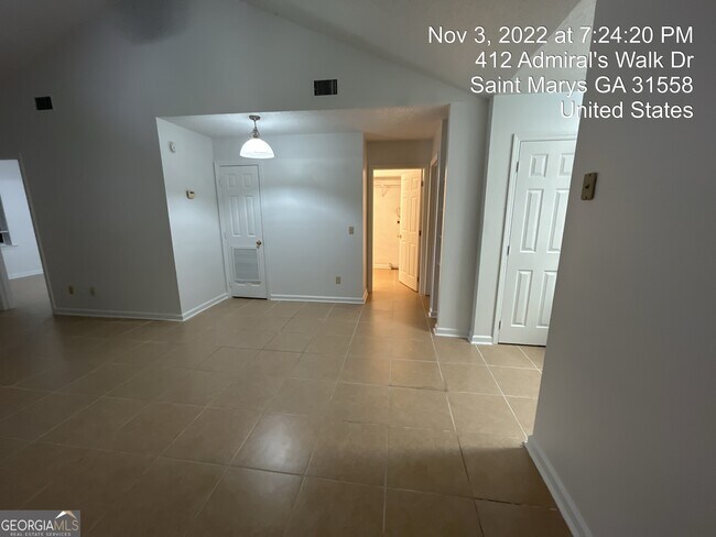 Building Photo - 412 Admiral's Walk Dr