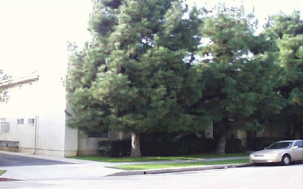 Foto del edificio - 5435 Bellingham Ave
