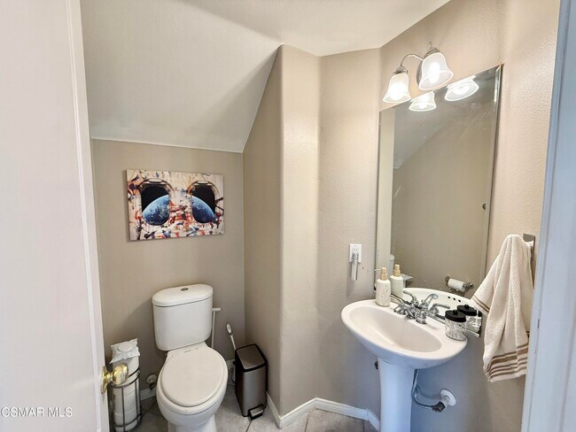Foto del edificio - 2527 Aurora Ln