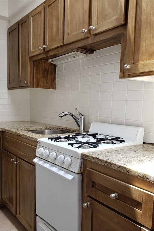 Foto del edificio - 924 Beacon St