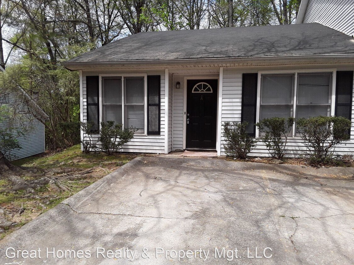 Primary Photo - 1225 Oakplace Dr SW