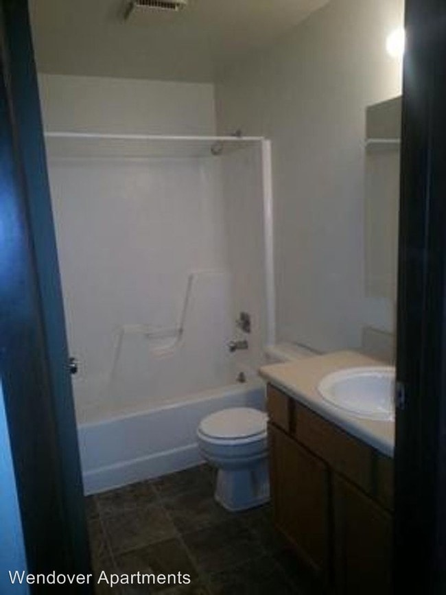Building Photo - 440 N Volland St