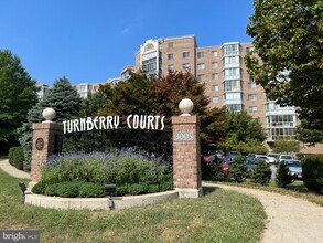 Building Photo - 3005 S Leisure World Blvd