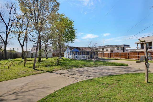 Building Photo - 2404 McLemore Ave