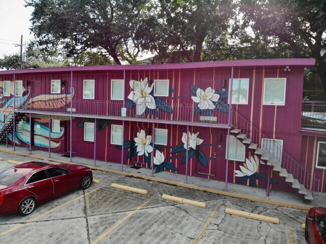 Foto del edificio - 2200 Oretha Castle Haley Blvd