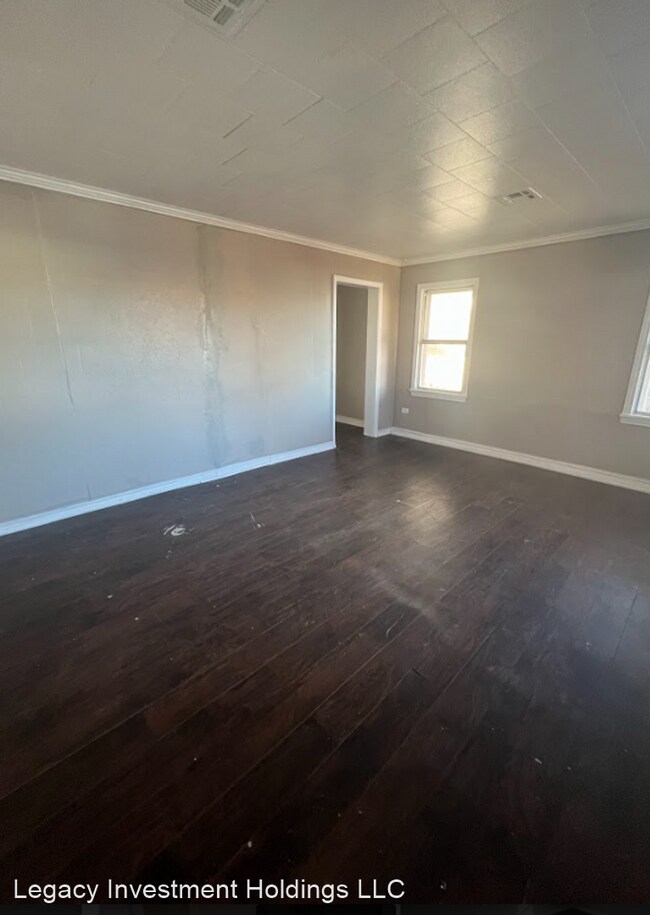 Building Photo - 3 br, 2 bath House - 316 E Harmon