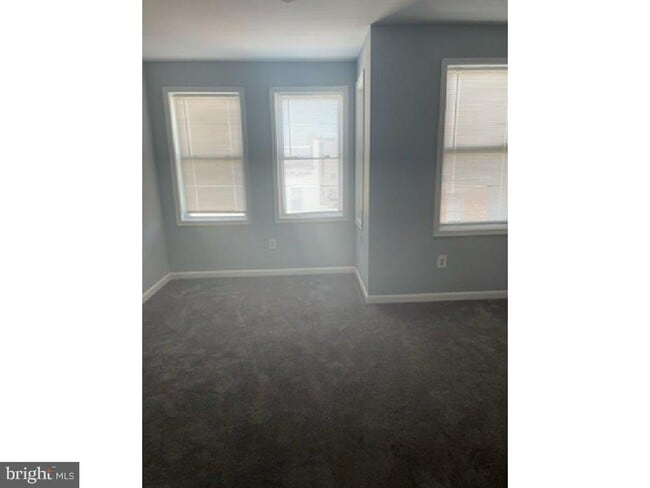 Foto del edificio - 408 Elm St NW