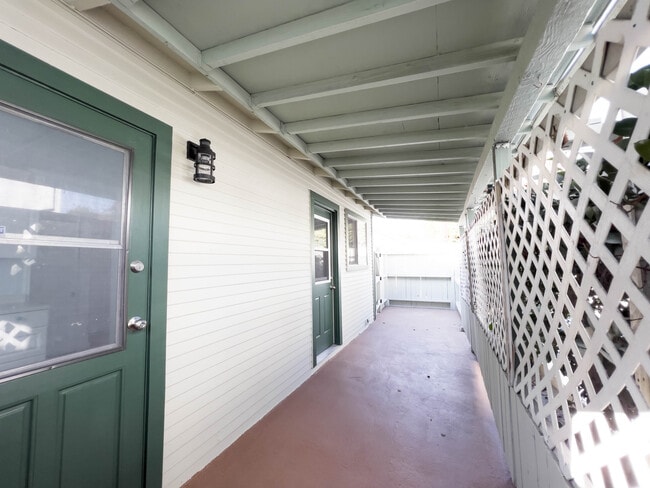 Building Photo - 3811 W Verdugo Ave
