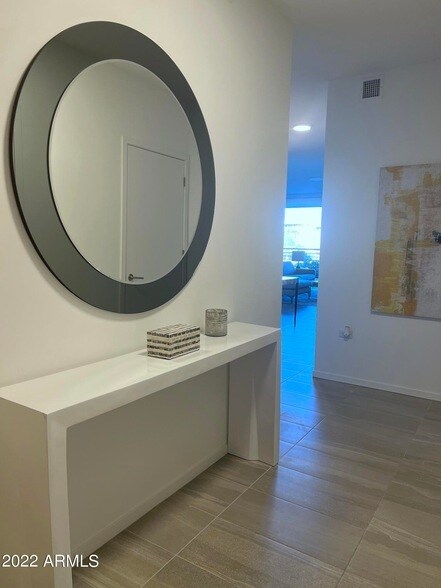 Foto del edificio - 7180 E Kierland Blvd