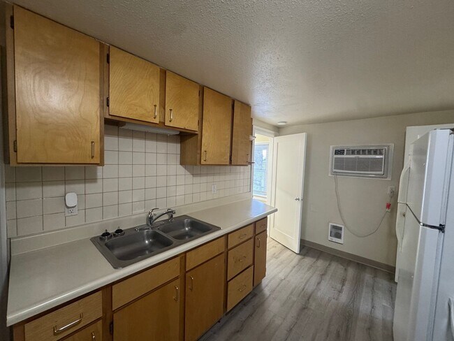 Foto del edificio - 720 S Jefferson St