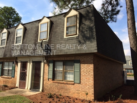 Foto principal - 5829 Hunting Ridge Ln
