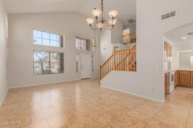 Building Photo - 2295 E Cherry Hills Pl