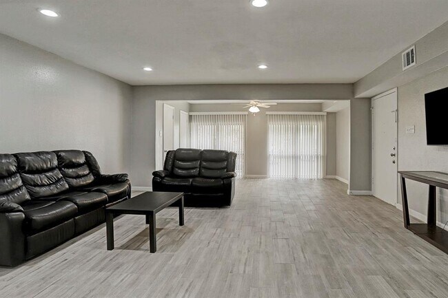 Foto del edificio - 12633 Memorial Dr