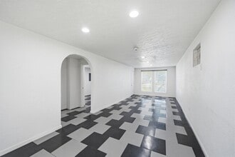 Building Photo - 1041 Dolly Wright St