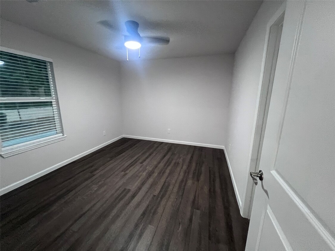 Building Photo - 15530 Towerwood Dr