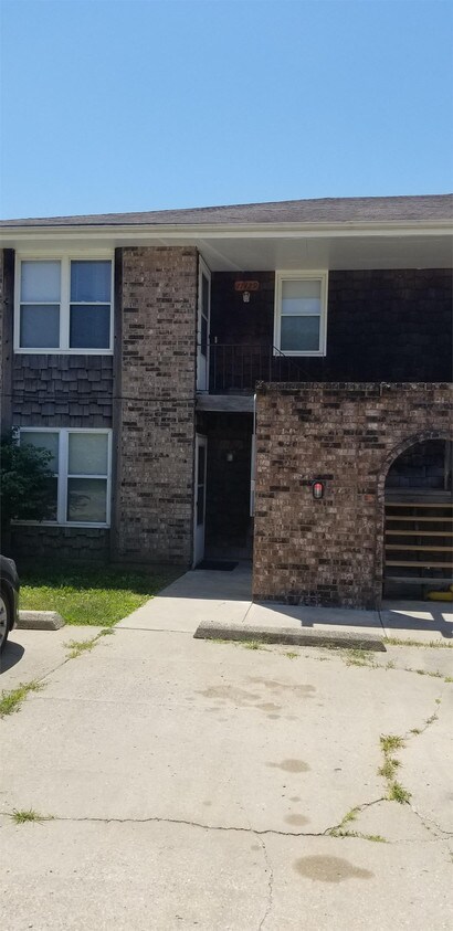 Primary Photo - 11427 E 71 St