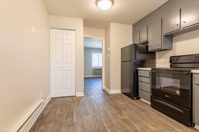 Building Photo - LOSO Living
