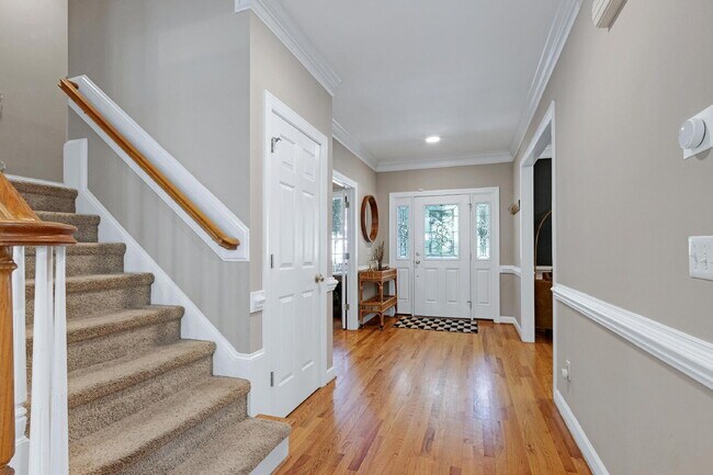 Foto del edificio - 2711 Ashland Dr