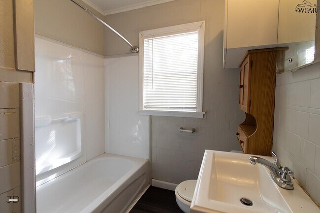 Foto del edificio - 2508 Marie St