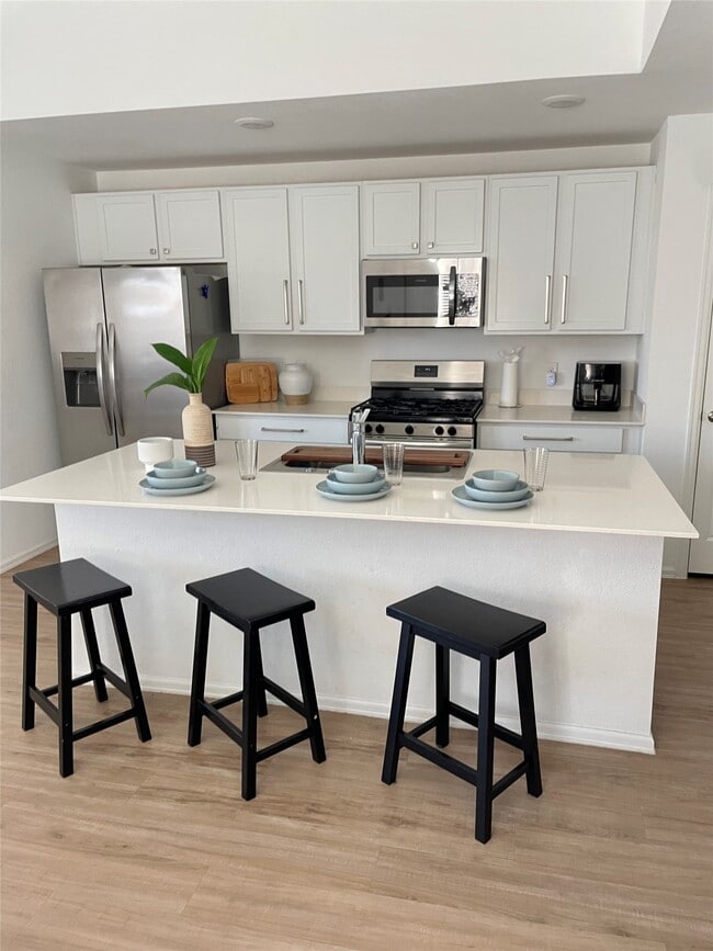 Foto del edificio - 21723 Piscinola Ln