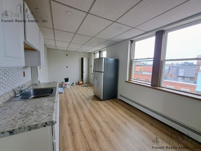 Building Photo - 274 North St