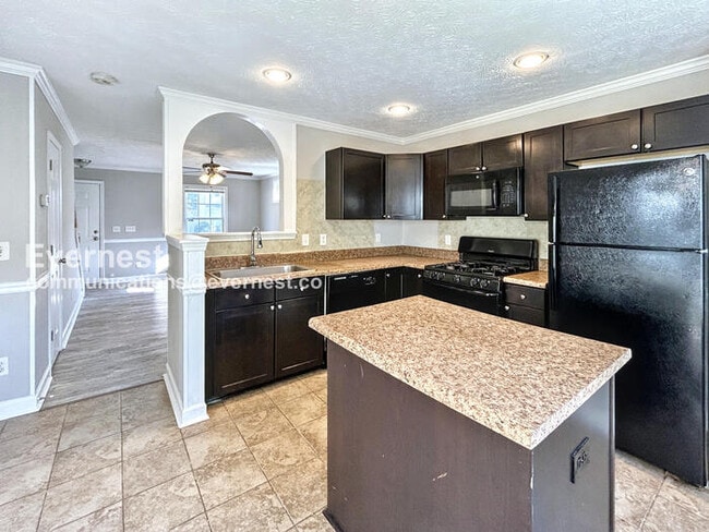 Foto del edificio - 113 Oak Grove Pl