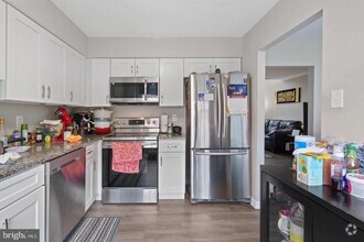 Building Photo - 7307-ROCKEY Rokeby Dr