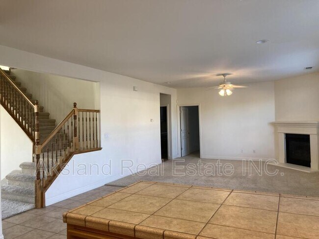 Building Photo - 641 Catmint St