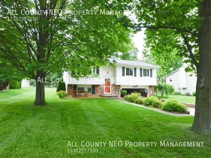 Primary Photo - 4 Bedroom in Twinsburg! Available today!