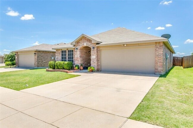 Foto del edificio - 8832 Elk Creek Ln