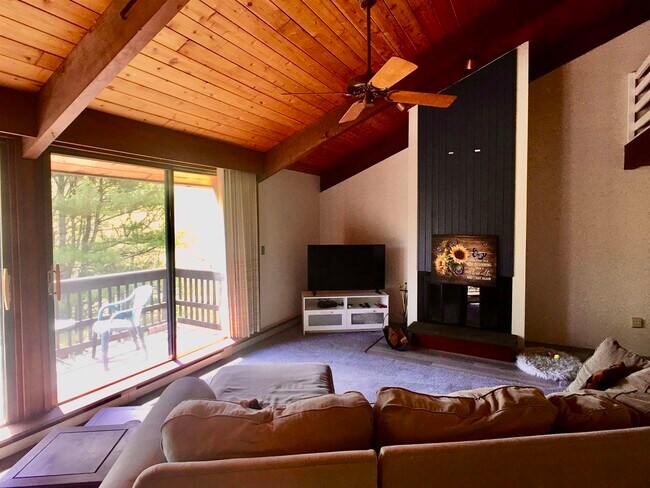 Foto del edificio - 59 Murray Hill Rd