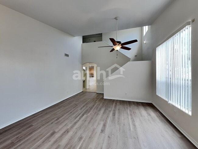 Building Photo - 2017 N 128th Dr