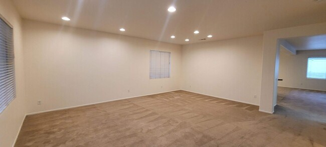 Foto del edificio - 1262 Garrett Way