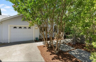 Building Photo - 2242 Calaveras Ave