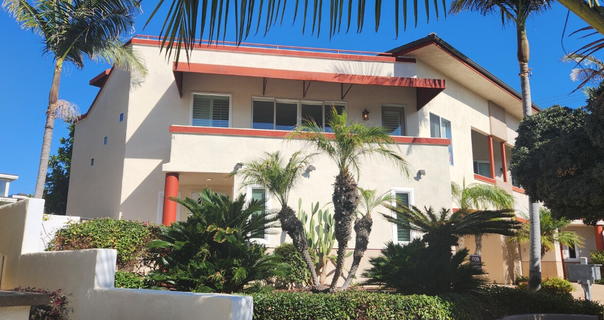 Foto principal - Luxurious Carlsbad Beach Townhouse - Your ...