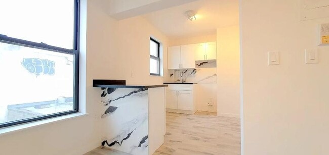 Building Photo - 1 bedroom in BROOKLYN NY 11211