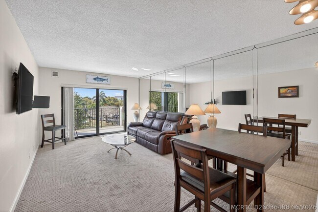 Foto del edificio - 1000 River Reach Dr