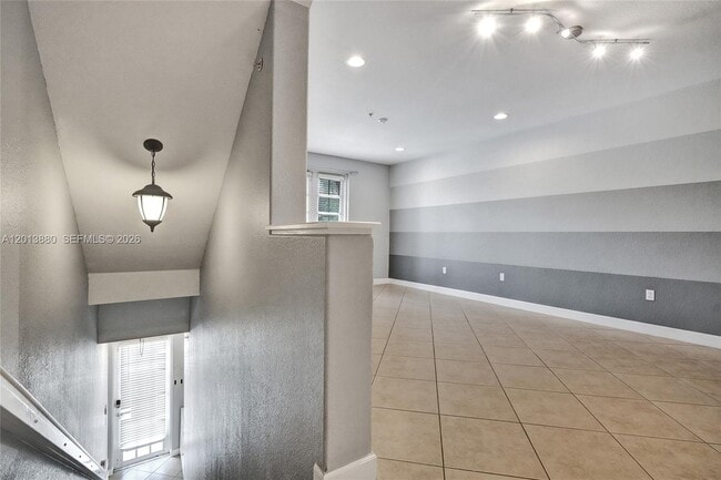 Building Photo - 808 SW 147th Ave