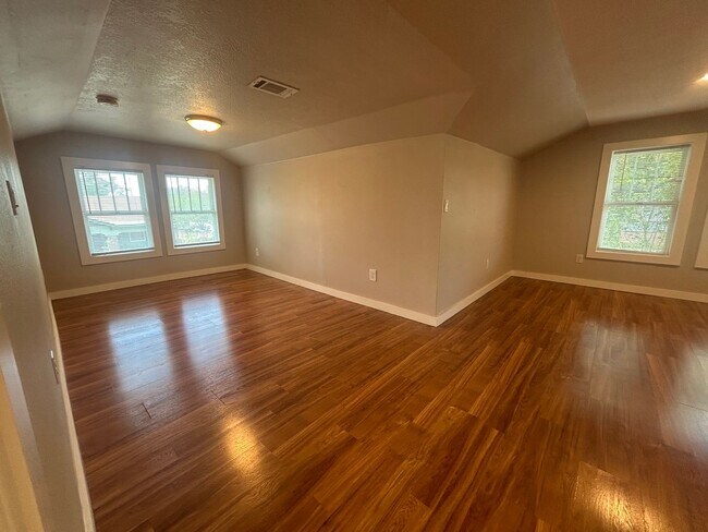 Foto del edificio - 5309 N Seminole Ave