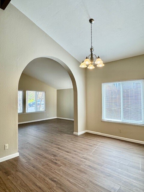 Foto del edificio - 4373 Arrowwood Cir