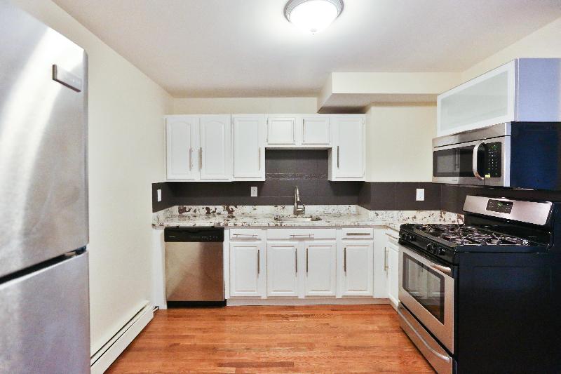 Foto principal - 238 Everett Ave
