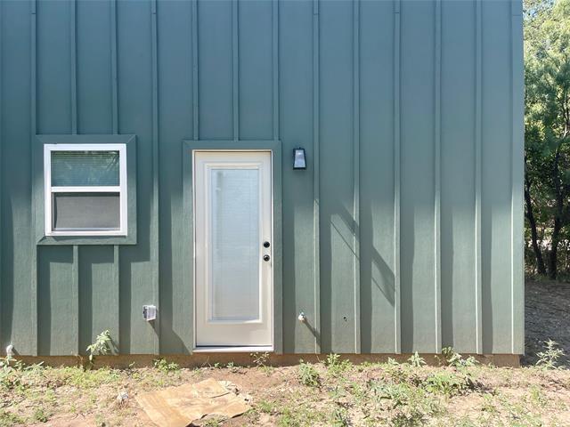 Building Photo - 1301 Cedar St