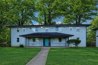 Building Photo - 2829 Belvedere Ln